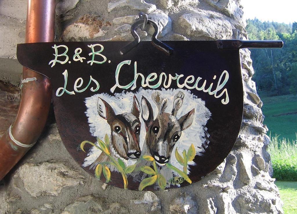Les Chevreuils Bed & Breakfast Introd Exterior photo